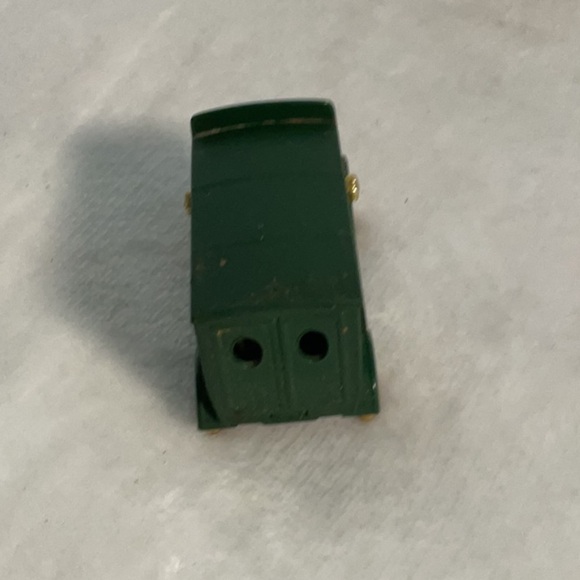 Coca Cola Green and Gold Vintage Delivery Truck Toy 1979 - Picture 4 of 6